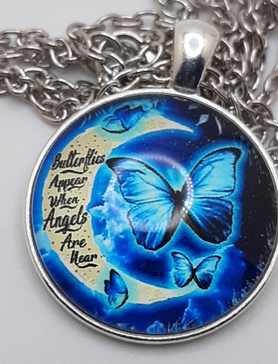 Picture of Butterfly Round Pendant Necklace